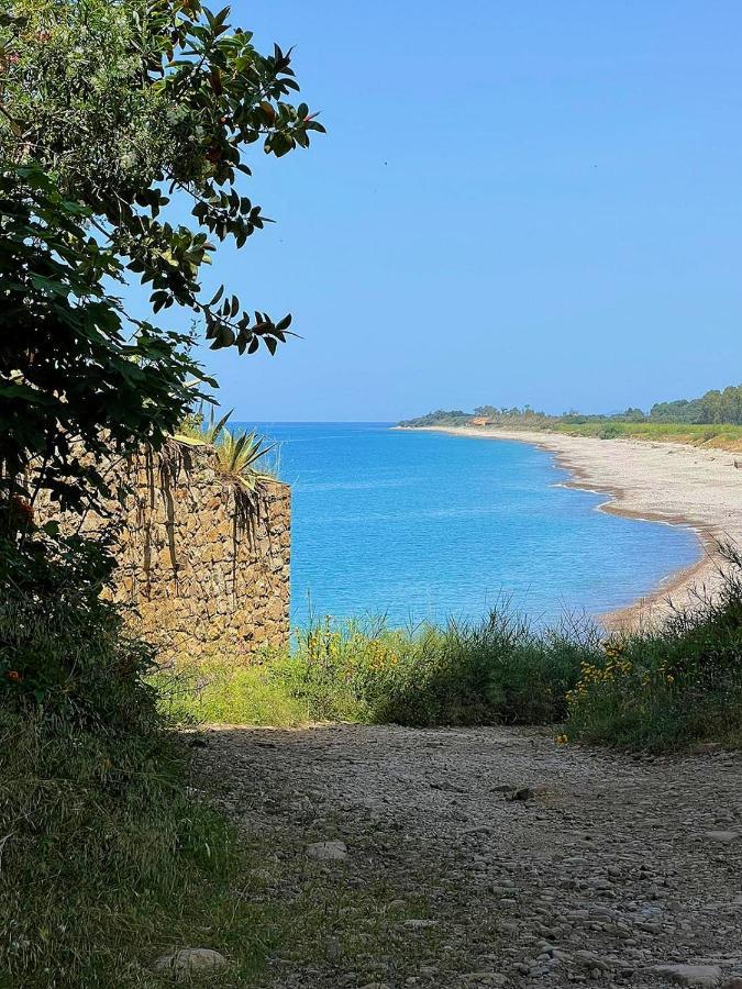 Villetta Sul Mare Акведольчи Экстерьер фото