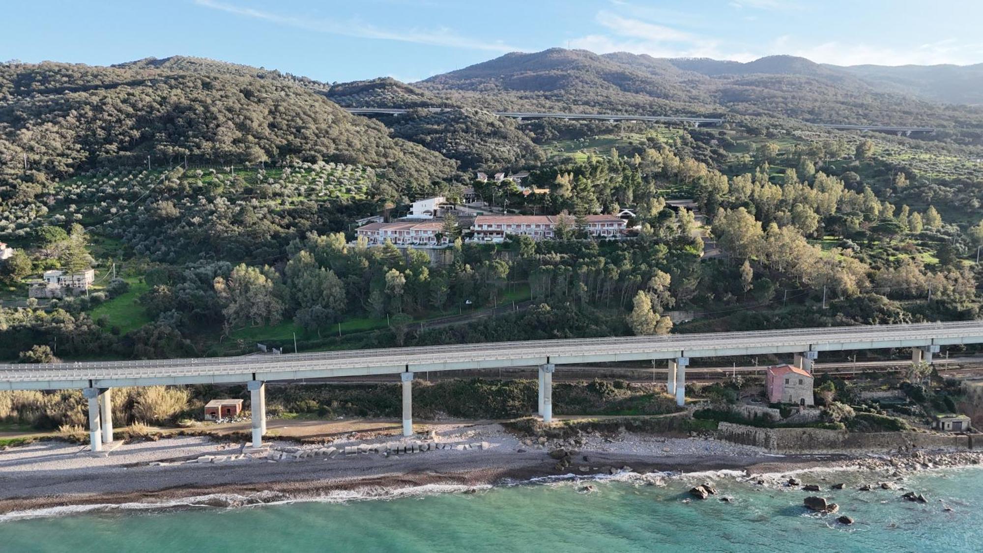 Villetta Sul Mare Акведольчи Экстерьер фото